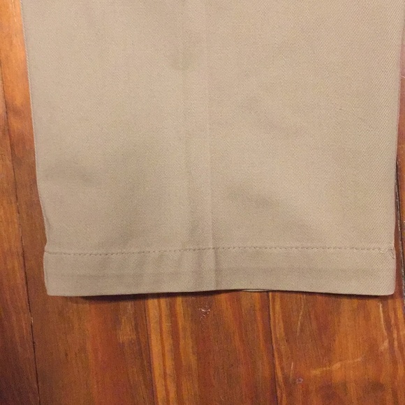 Dockers - Picture 3 of 3